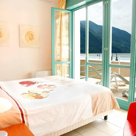 Apartment In With View *